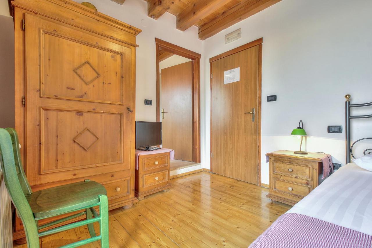 Casa Romantica La Parenzana Буйе Екстериор снимка